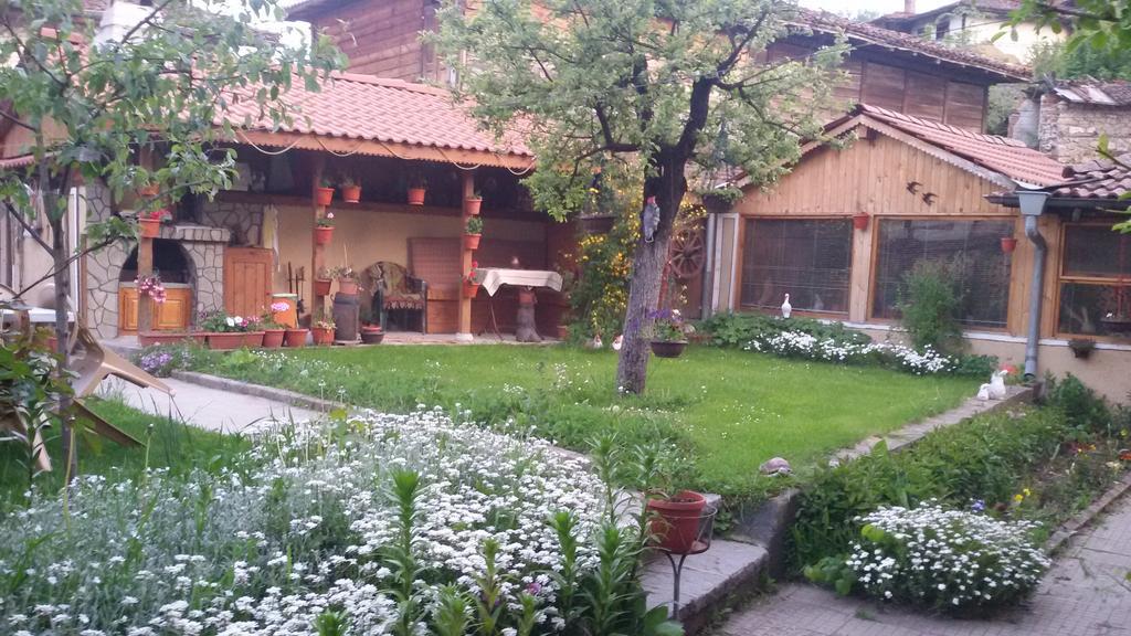 Guest House Bashtina Striaha 코프리브시티차 외부 사진
