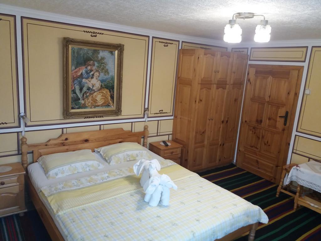 Guest House Bashtina Striaha 코프리브시티차 외부 사진