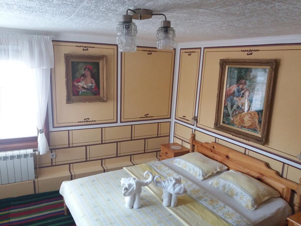 Guest House Bashtina Striaha 코프리브시티차 외부 사진
